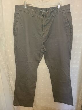 Old Navy Men's Charcoal Gray Chino Pants